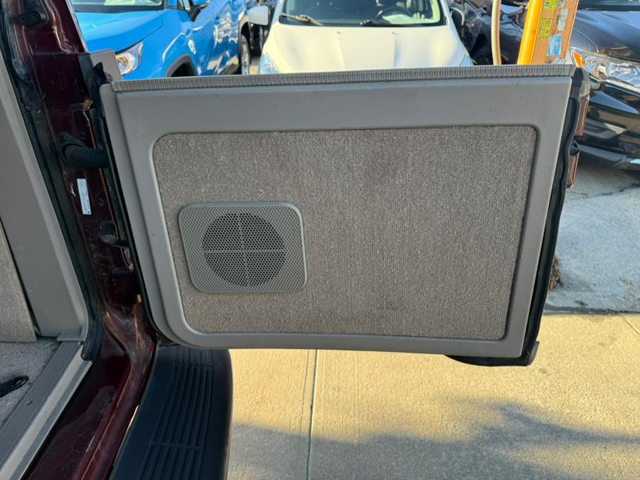 2003 Chevrolet Astro Passenger Ext 111" WB, available for sale in Jamaica, New York | Sylhet Motors Inc.. Jamaica, New York 2003 Chevrolet Astro Passenger Ext 111" WB, available for sale in Jamaica, New York | Sylhet Motors Inc.. Jamaica, New York
