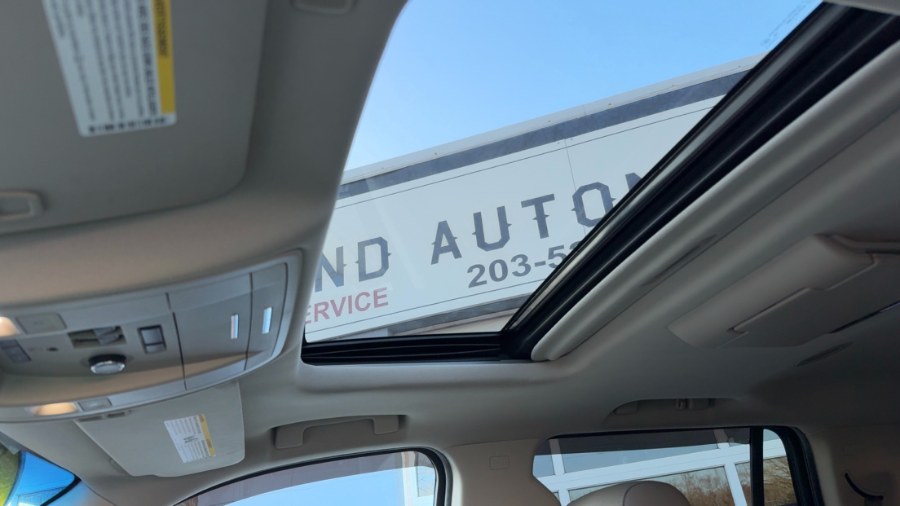 2018 Chevrolet Tahoe 4WD 4dr LT, available for sale in Waterbury, Connecticut | West End Automotive Center. Waterbury, Connecticut 2018 Chevrolet Tahoe 4WD 4dr LT, available for sale in Waterbury, Connecticut | West End Automotive Center. Waterbury, Connecticut