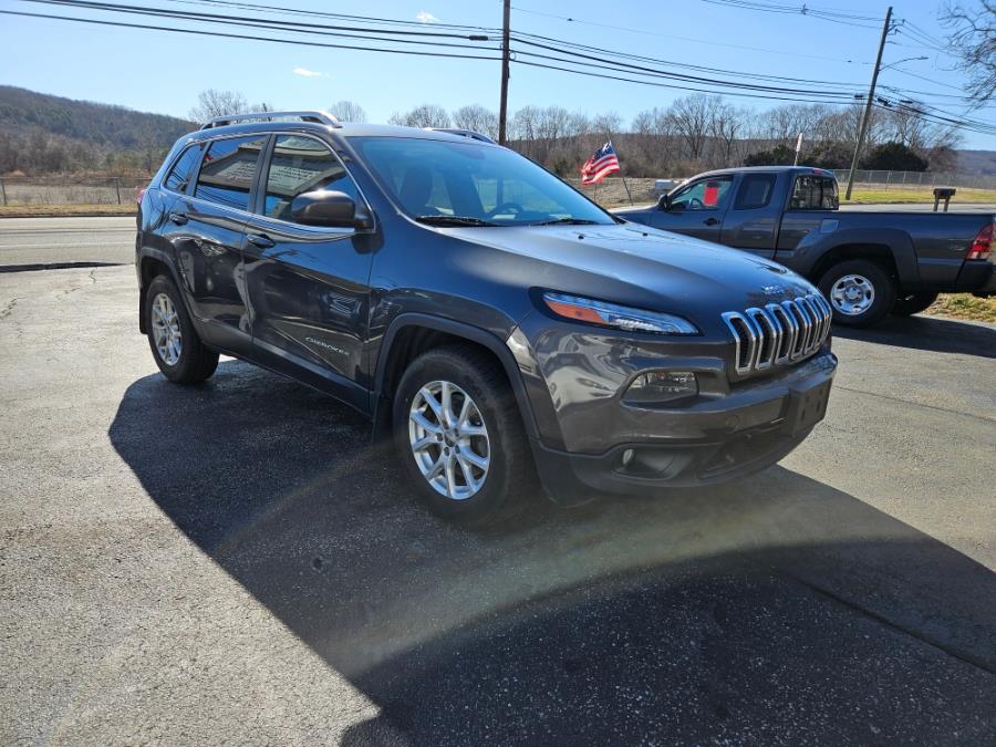 2015 Jeep Cherokee 4WD 4dr Latitude, available for sale in Naugatuck, Connecticut | Streamline Motors LLC. Naugatuck, Connecticut 2015 Jeep Cherokee 4WD 4dr Latitude, available for sale in Naugatuck, Connecticut | Streamline Motors LLC. Naugatuck, Connecticut