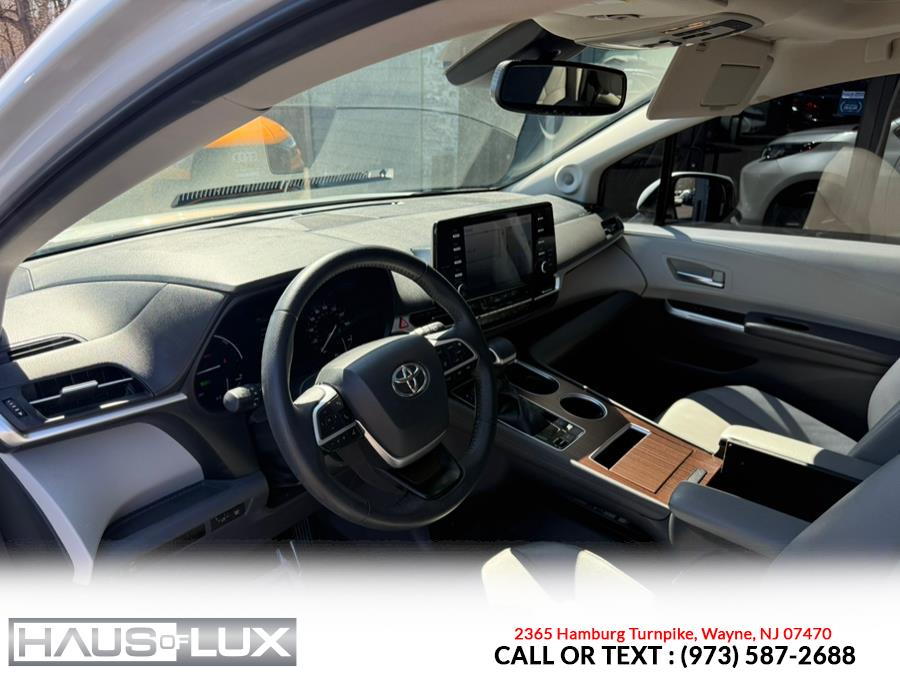 2022 Toyota Sienna XLE FWD 8-Passenger (Natl), available for sale in Wayne, New Jersey | Haus of Lux. Wayne, New Jersey 2022 Toyota Sienna XLE FWD 8-Passenger (Natl), available for sale in Wayne, New Jersey | Haus of Lux. Wayne, New Jersey
