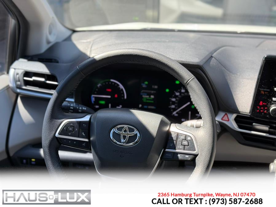 2022 Toyota Sienna XLE FWD 8-Passenger (Natl), available for sale in Wayne, New Jersey | Haus of Lux. Wayne, New Jersey 2022 Toyota Sienna XLE FWD 8-Passenger (Natl), available for sale in Wayne, New Jersey | Haus of Lux. Wayne, New Jersey