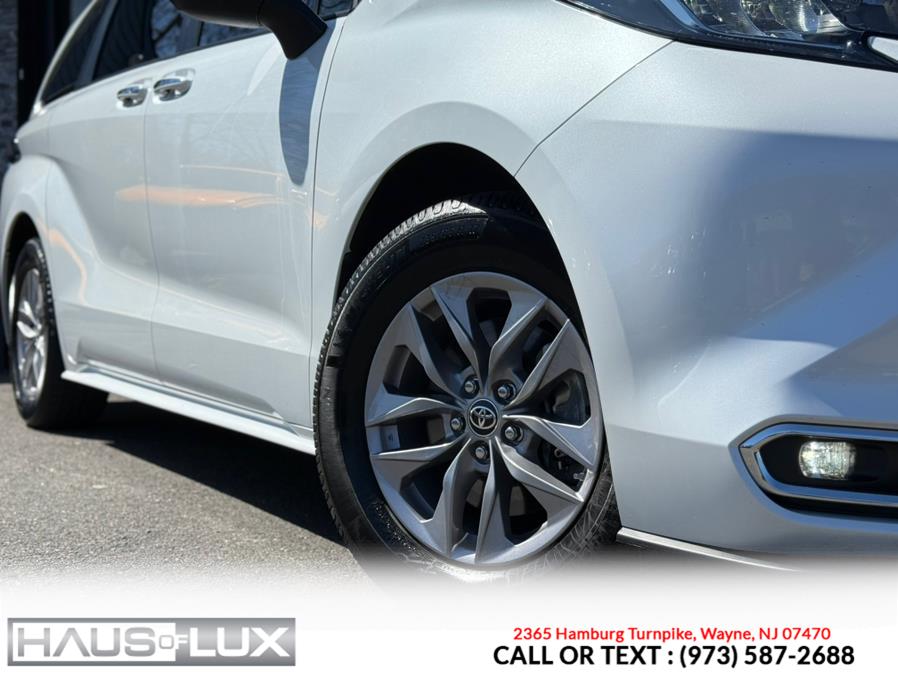 2022 Toyota Sienna XLE FWD 8-Passenger (Natl), available for sale in Wayne, New Jersey | Haus of Lux. Wayne, New Jersey 2022 Toyota Sienna XLE FWD 8-Passenger (Natl), available for sale in Wayne, New Jersey | Haus of Lux. Wayne, New Jersey