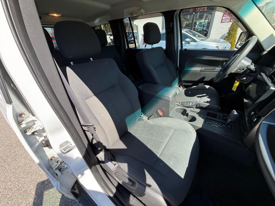 2011 Jeep Liberty 4WD 4dr Sport, available for sale in Huntington Station, New York | Huntington Auto Mall. Huntington Station, New York 2011 Jeep Liberty 4WD 4dr Sport, available for sale in Huntington Station, New York | Huntington Auto Mall. Huntington Station, New York