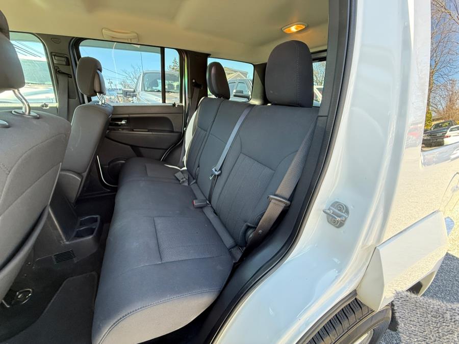 2011 Jeep Liberty 4WD 4dr Sport, available for sale in Huntington Station, New York | Huntington Auto Mall. Huntington Station, New York 2011 Jeep Liberty 4WD 4dr Sport, available for sale in Huntington Station, New York | Huntington Auto Mall. Huntington Station, New York