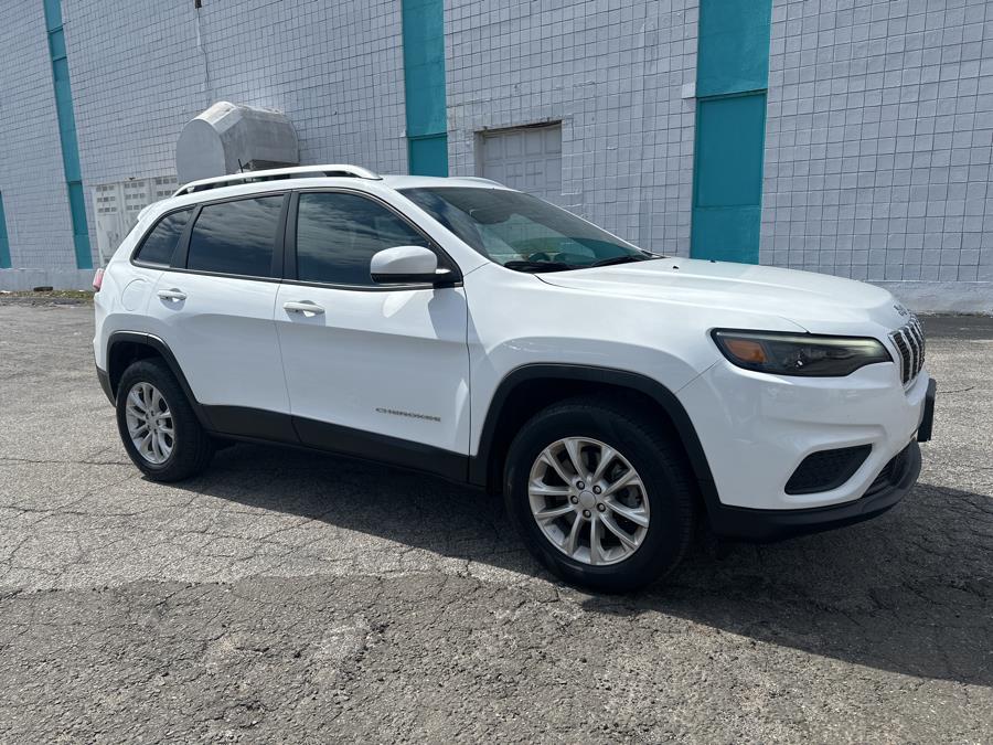 2021 Jeep Cherokee Latitude 4x4, available for sale in Milford, Connecticut | Dealertown Auto Wholesalers. Milford, Connecticut 2021 Jeep Cherokee Latitude 4x4, available for sale in Milford, Connecticut | Dealertown Auto Wholesalers. Milford, Connecticut