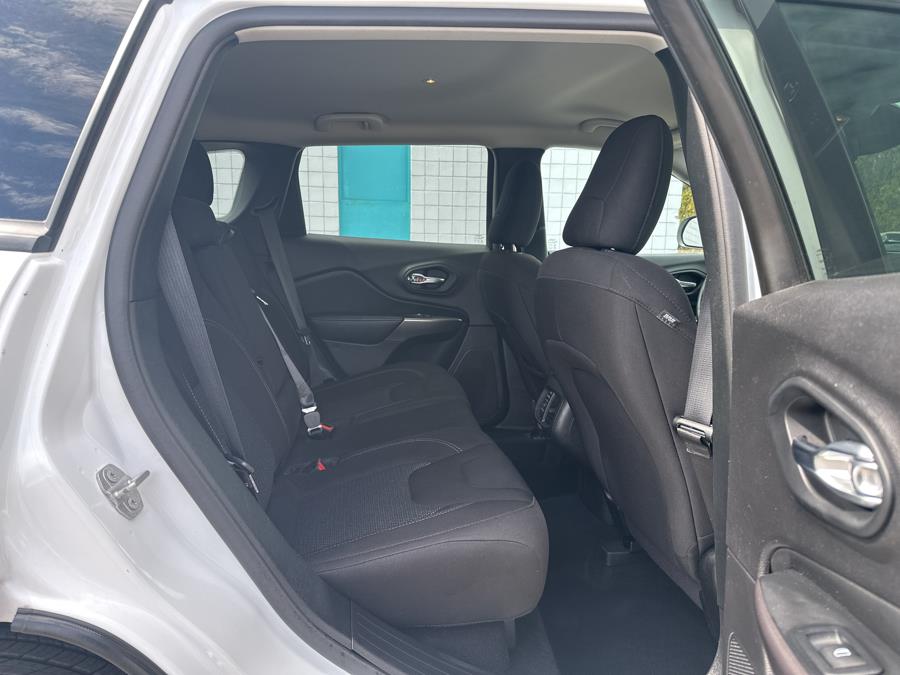 2021 Jeep Cherokee Latitude 4x4, available for sale in Milford, Connecticut | Dealertown Auto Wholesalers. Milford, Connecticut 2021 Jeep Cherokee Latitude 4x4, available for sale in Milford, Connecticut | Dealertown Auto Wholesalers. Milford, Connecticut