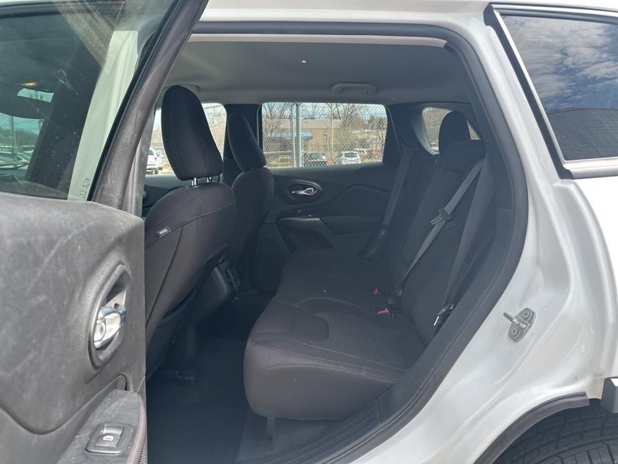 2021 Jeep Cherokee Latitude 4x4, available for sale in Milford, Connecticut | Dealertown Auto Wholesalers. Milford, Connecticut 2021 Jeep Cherokee Latitude 4x4, available for sale in Milford, Connecticut | Dealertown Auto Wholesalers. Milford, Connecticut