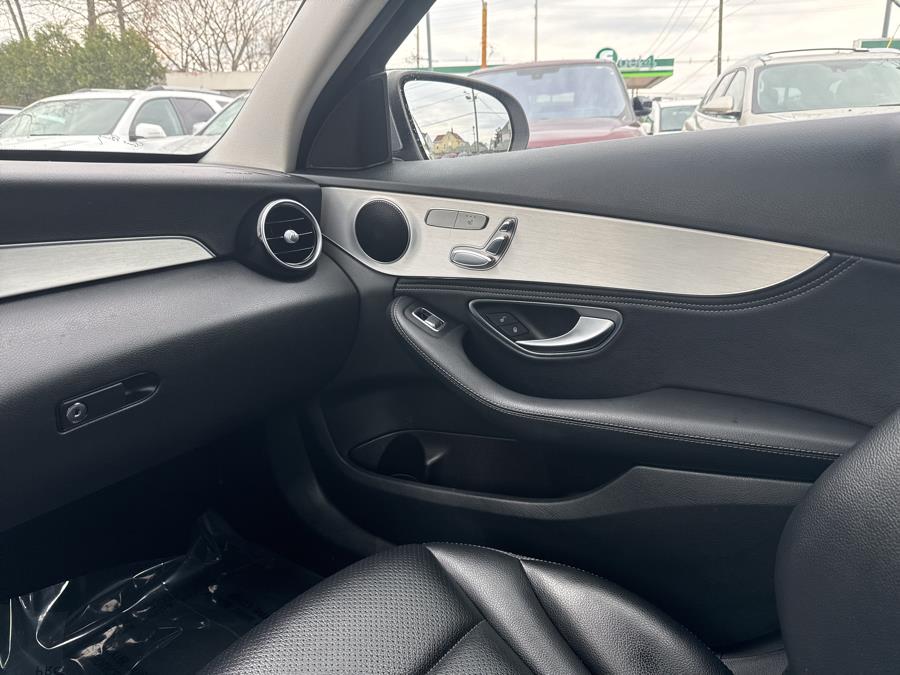 2015 Mercedes-Benz C-Class 4dr Sdn C 300 4MATIC, available for sale in Little Ferry, New Jersey | Victoria Preowned Autos Inc. Little Ferry, New Jersey 2015 Mercedes-Benz C-Class 4dr Sdn C 300 4MATIC, available for sale in Little Ferry, New Jersey | Victoria Preowned Autos Inc. Little Ferry, New Jersey