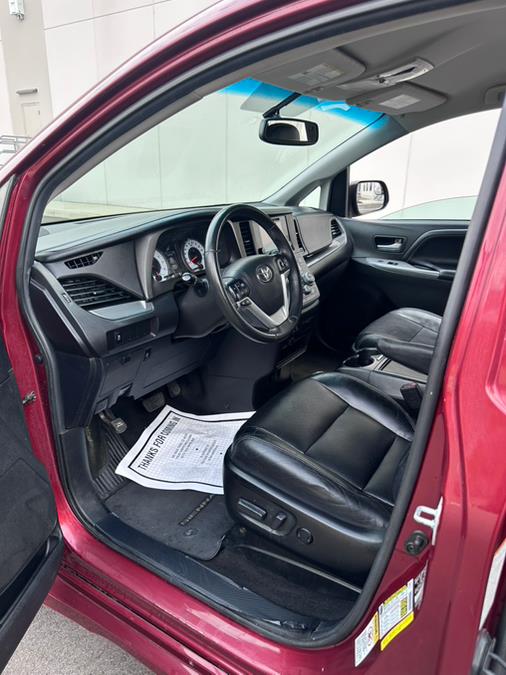 2017 Toyota Sienna SE Premium FWD 8-Passenger (Natl), available for sale in Garfield, New Jersey | Mikes Auto Sales LLC. Garfield, New Jersey 2017 Toyota Sienna SE Premium FWD 8-Passenger (Natl), available for sale in Garfield, New Jersey | Mikes Auto Sales LLC. Garfield, New Jersey
