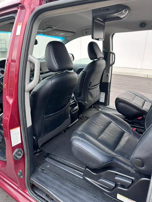 2017 Toyota Sienna SE Premium FWD 8-Passenger (Natl), available for sale in Garfield, New Jersey | Mikes Auto Sales LLC. Garfield, New Jersey 2017 Toyota Sienna SE Premium FWD 8-Passenger (Natl), available for sale in Garfield, New Jersey | Mikes Auto Sales LLC. Garfield, New Jersey