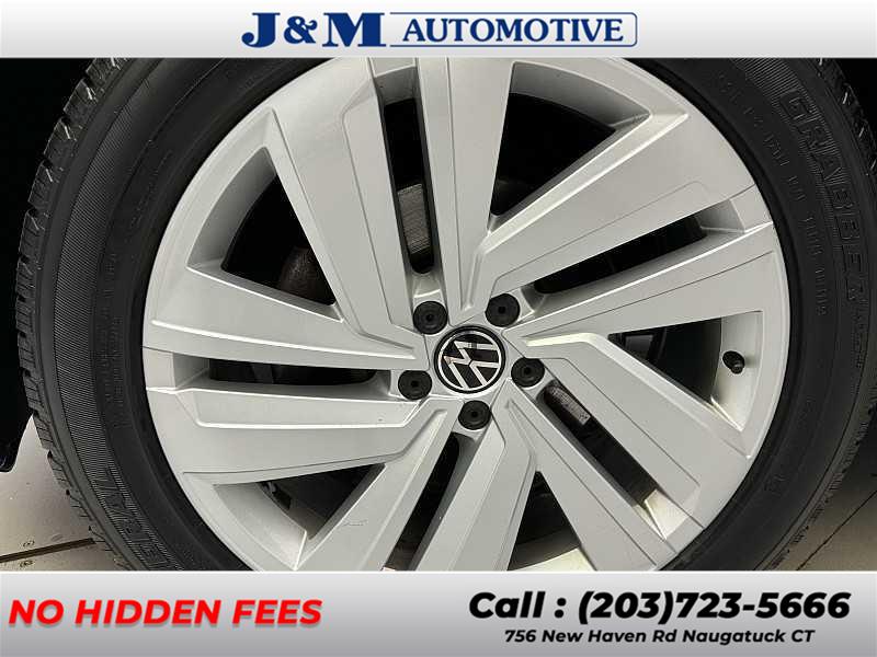 2020 Volkswagen Atlas Cross Sport 3.6L V6 SE w/Technology, available for sale in Naugatuck, Connecticut | J&M Automotive Sls&Svc LLC. Naugatuck, Connecticut 2020 Volkswagen Atlas Cross Sport 3.6L V6 SE w/Technology, available for sale in Naugatuck, Connecticut | J&M Automotive Sls&Svc LLC. Naugatuck, Connecticut