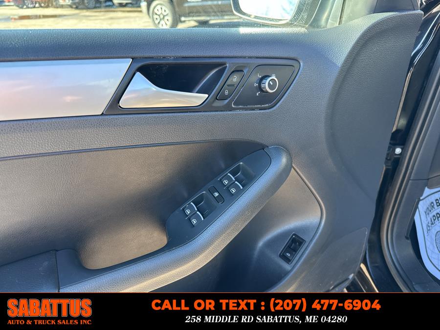 2013 Volkswagen Jetta Sedan 4dr Man SE w/Convenience/Sunroof PZEV, available for sale in Sabattus, Maine | Sabattus Auto and Truck Sales Inc. Sabattus, Maine 2013 Volkswagen Jetta Sedan 4dr Man SE w/Convenience/Sunroof PZEV, available for sale in Sabattus, Maine | Sabattus Auto and Truck Sales Inc. Sabattus, Maine