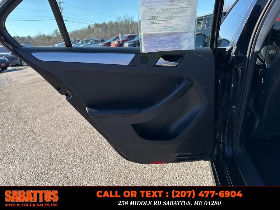 2013 Volkswagen Jetta Sedan 4dr Man SE w/Convenience/Sunroof PZEV, available for sale in Sabattus, Maine | Sabattus Auto and Truck Sales Inc. Sabattus, Maine 2013 Volkswagen Jetta Sedan 4dr Man SE w/Convenience/Sunroof PZEV, available for sale in Sabattus, Maine | Sabattus Auto and Truck Sales Inc. Sabattus, Maine