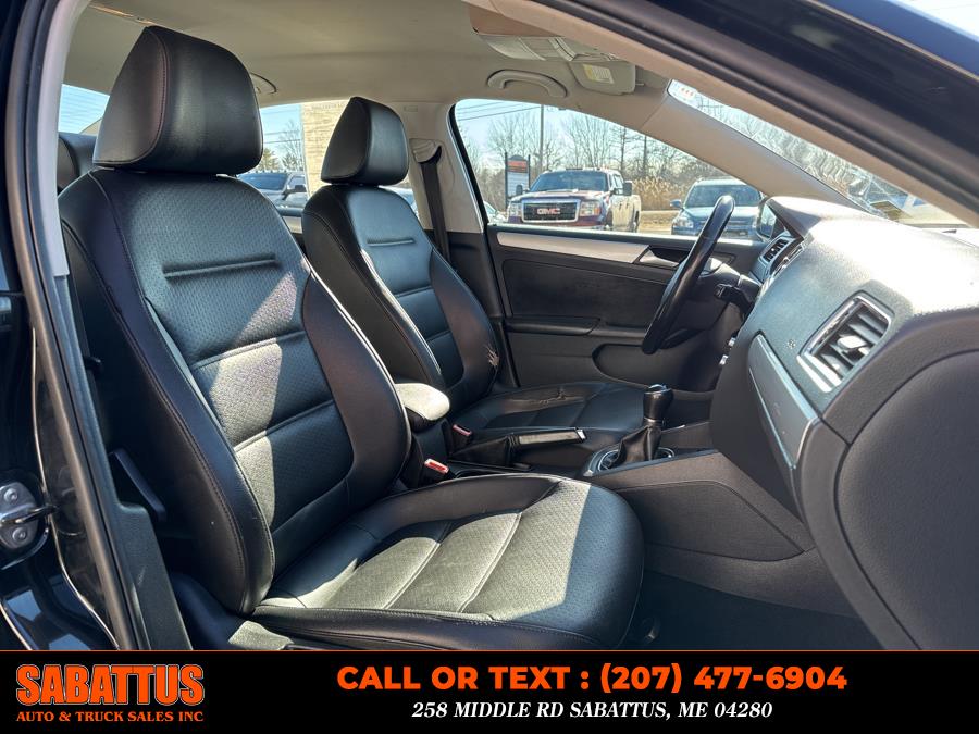 2013 Volkswagen Jetta Sedan 4dr Man SE w/Convenience/Sunroof PZEV, available for sale in Sabattus, Maine | Sabattus Auto and Truck Sales Inc. Sabattus, Maine 2013 Volkswagen Jetta Sedan 4dr Man SE w/Convenience/Sunroof PZEV, available for sale in Sabattus, Maine | Sabattus Auto and Truck Sales Inc. Sabattus, Maine