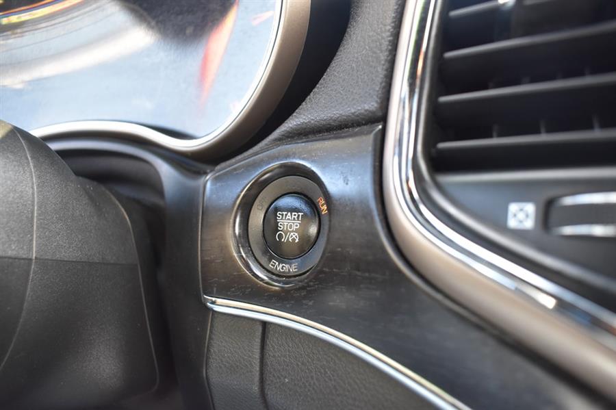 2014 Jeep Grand Cherokee LIMITED, available for sale in Patchogue, New York | 112 Auto Plaza. Patchogue, New York 2014 Jeep Grand Cherokee LIMITED, available for sale in Patchogue, New York | 112 Auto Plaza. Patchogue, New York