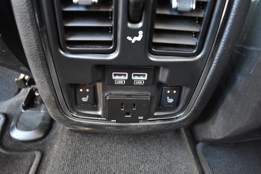 2014 Jeep Grand Cherokee LIMITED, available for sale in Patchogue, New York | 112 Auto Plaza. Patchogue, New York 2014 Jeep Grand Cherokee LIMITED, available for sale in Patchogue, New York | 112 Auto Plaza. Patchogue, New York