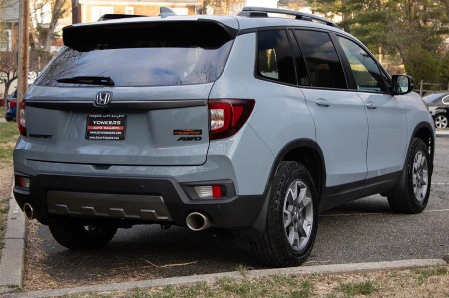 2023 Honda Passport TrailSport photo 3