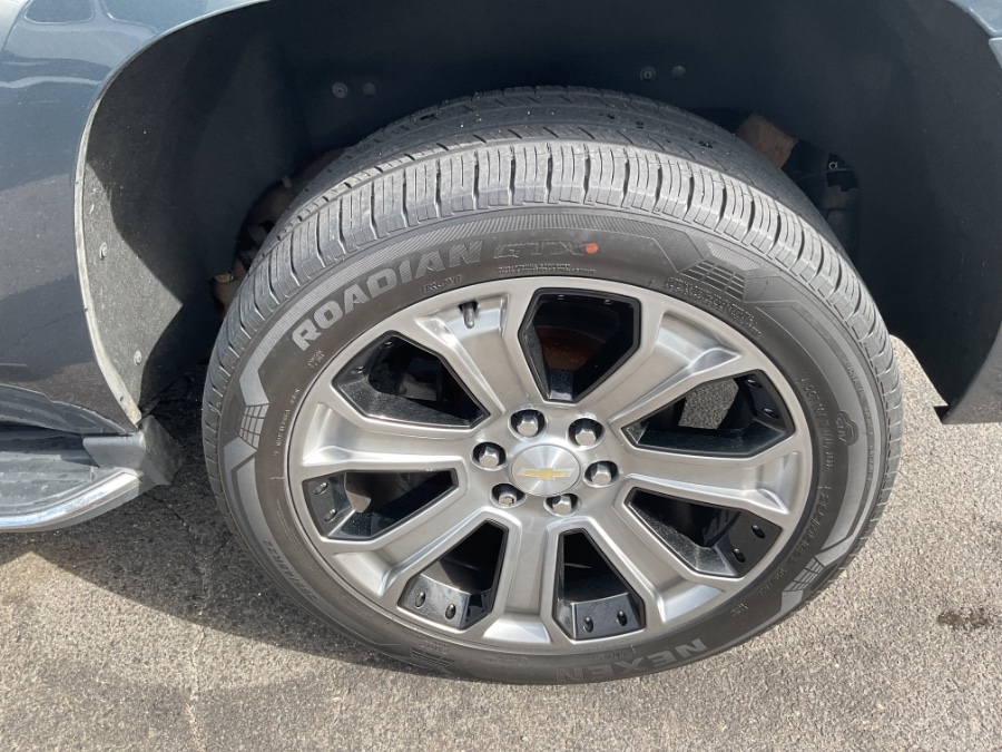 2019 Chevrolet Tahoe 4WD 4dr Premier, available for sale in Waterbury, Connecticut | Jim Juliani Motors. Waterbury, Connecticut 2019 Chevrolet Tahoe 4WD 4dr Premier, available for sale in Waterbury, Connecticut | Jim Juliani Motors. Waterbury, Connecticut