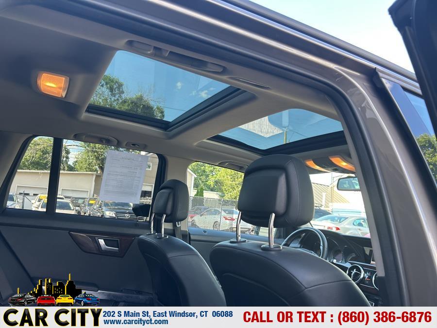 2013 Mercedes-Benz GLK-Class 4MATIC 4dr GLK350, available for sale in East Windsor, Connecticut | Car City LLC. East Windsor, Connecticut 2013 Mercedes-Benz GLK-Class 4MATIC 4dr GLK350, available for sale in East Windsor, Connecticut | Car City LLC. East Windsor, Connecticut