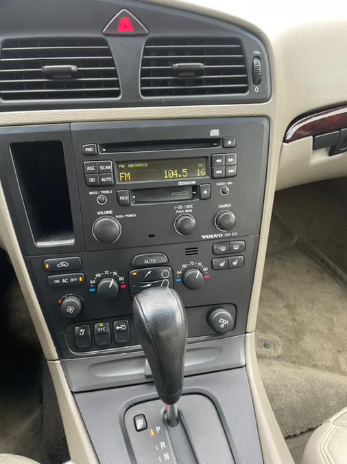 2004 Volvo S60 2.4L Auto w/Sunroof, available for sale in New Milford, Connecticut | Faustos Auto Body and Repairs LLC. New Milford, Connecticut 2004 Volvo S60 2.4L Auto w/Sunroof, available for sale in New Milford, Connecticut | Faustos Auto Body and Repairs LLC. New Milford, Connecticut