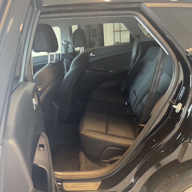 2017 Hyundai Tucson SE AWD, available for sale in Huntington Station, New York | Drive Big 4 Cheap. Huntington Station, New York 2017 Hyundai Tucson SE AWD, available for sale in Huntington Station, New York | Drive Big 4 Cheap. Huntington Station, New York