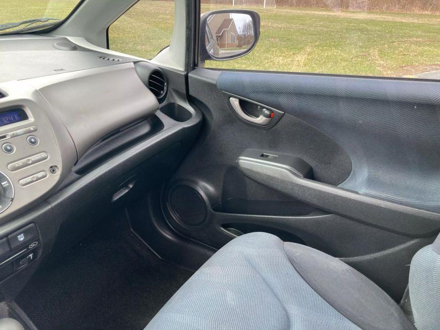 2010 Honda Fit Sport Hatchback 4D, available for sale in Wolcott, New York | Auto Hunter CNY. Wolcott, New York 2010 Honda Fit Sport Hatchback 4D, available for sale in Wolcott, New York | Auto Hunter CNY. Wolcott, New York