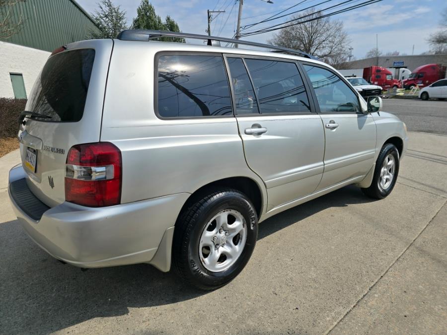 2006 Toyota Highlander 4dr 4-Cyl (Natl), available for sale in Philadelphia, Pennsylvania | Eugen's Auto Sales & Repairs. Philadelphia, Pennsylvania 2006 Toyota Highlander 4dr 4-Cyl (Natl), available for sale in Philadelphia, Pennsylvania | Eugen's Auto Sales & Repairs. Philadelphia, Pennsylvania