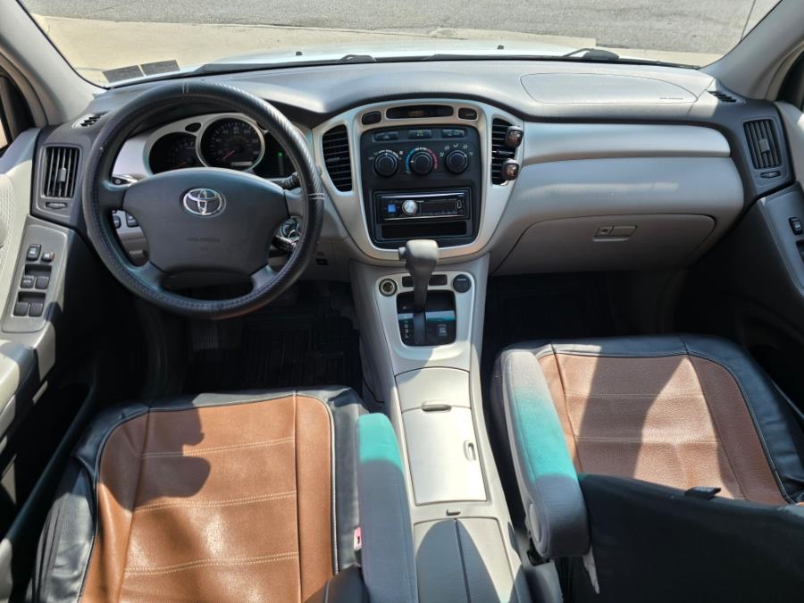 2006 Toyota Highlander 4dr 4-Cyl (Natl), available for sale in Philadelphia, Pennsylvania | Eugen's Auto Sales & Repairs. Philadelphia, Pennsylvania 2006 Toyota Highlander 4dr 4-Cyl (Natl), available for sale in Philadelphia, Pennsylvania | Eugen's Auto Sales & Repairs. Philadelphia, Pennsylvania