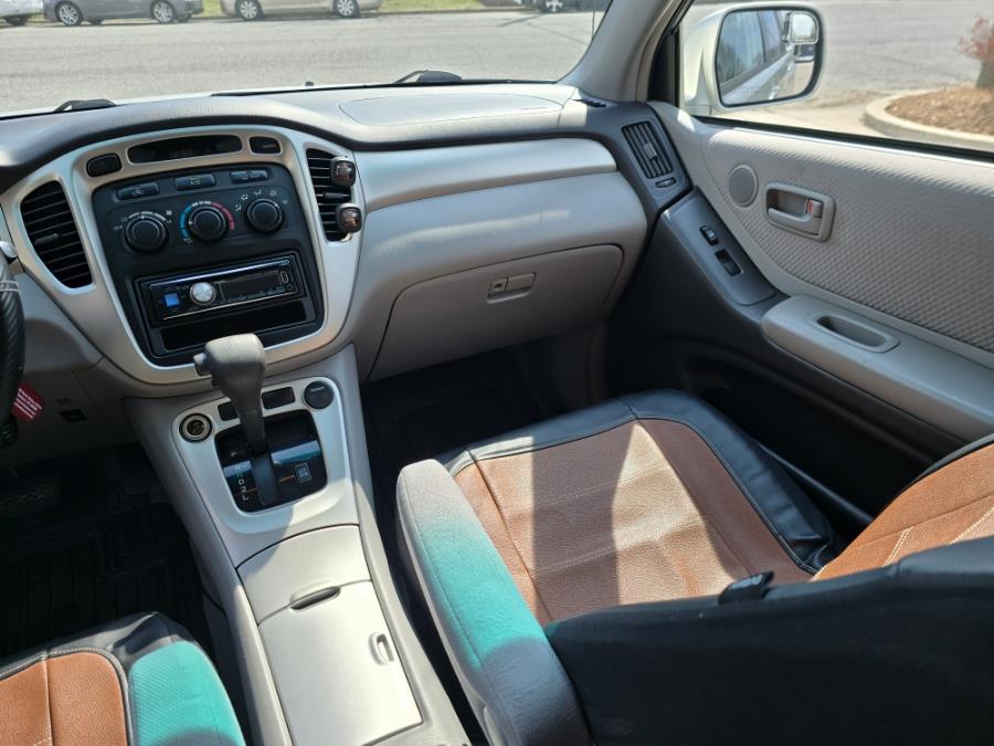 2006 Toyota Highlander 4dr 4-Cyl (Natl), available for sale in Philadelphia, Pennsylvania | Eugen's Auto Sales & Repairs. Philadelphia, Pennsylvania 2006 Toyota Highlander 4dr 4-Cyl (Natl), available for sale in Philadelphia, Pennsylvania | Eugen's Auto Sales & Repairs. Philadelphia, Pennsylvania