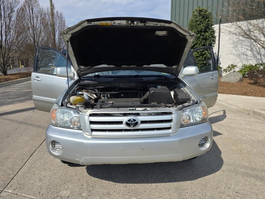 2006 Toyota Highlander 4dr 4-Cyl (Natl), available for sale in Philadelphia, Pennsylvania | Eugen's Auto Sales & Repairs. Philadelphia, Pennsylvania 2006 Toyota Highlander 4dr 4-Cyl (Natl), available for sale in Philadelphia, Pennsylvania | Eugen's Auto Sales & Repairs. Philadelphia, Pennsylvania