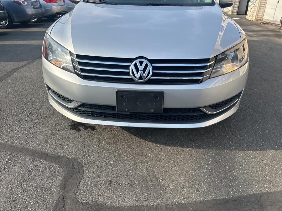 2013 Volkswagen Passat 4dr Sdn 2.5L Auto SE w/Sunroof & Nav PZEV, available for sale in South Windsor , Connecticut | Ful-line Auto LLC. South Windsor , Connecticut 2013 Volkswagen Passat 4dr Sdn 2.5L Auto SE w/Sunroof & Nav PZEV, available for sale in South Windsor , Connecticut | Ful-line Auto LLC. South Windsor , Connecticut