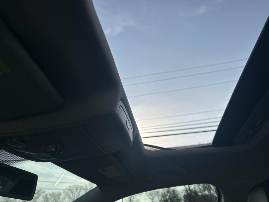 2013 Volkswagen Passat 4dr Sdn 2.5L Auto SE w/Sunroof & Nav PZEV, available for sale in South Windsor , Connecticut | Ful-line Auto LLC. South Windsor , Connecticut 2013 Volkswagen Passat 4dr Sdn 2.5L Auto SE w/Sunroof & Nav PZEV, available for sale in South Windsor , Connecticut | Ful-line Auto LLC. South Windsor , Connecticut