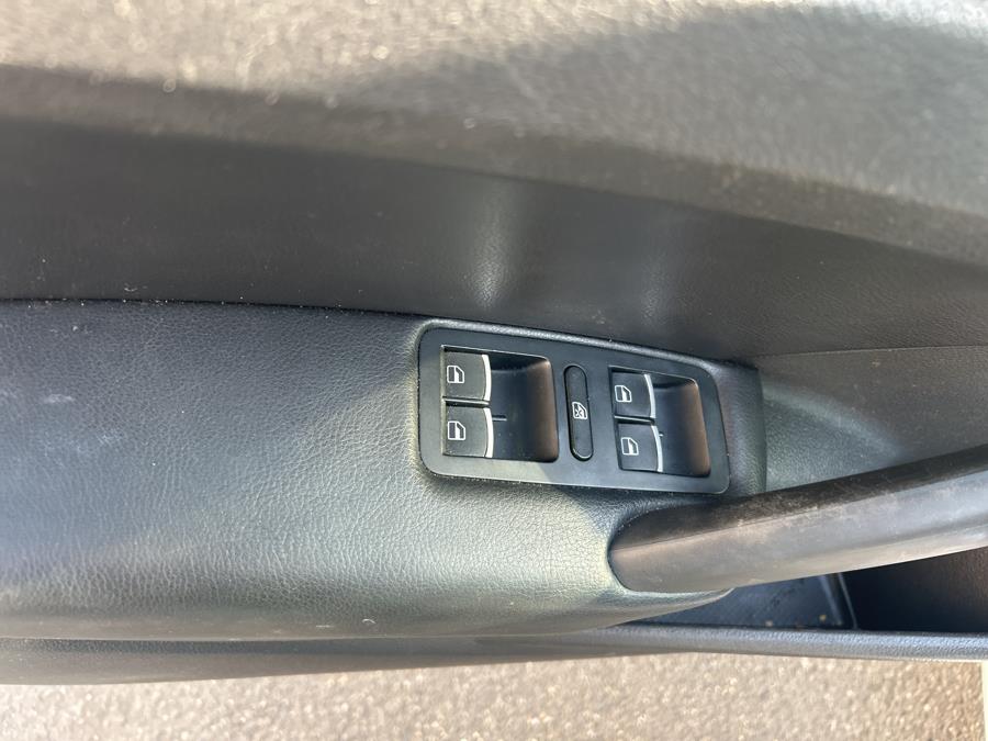 2013 Volkswagen Passat 4dr Sdn 2.5L Auto SE w/Sunroof & Nav PZEV, available for sale in South Windsor , Connecticut | Ful-line Auto LLC. South Windsor , Connecticut 2013 Volkswagen Passat 4dr Sdn 2.5L Auto SE w/Sunroof & Nav PZEV, available for sale in South Windsor , Connecticut | Ful-line Auto LLC. South Windsor , Connecticut
