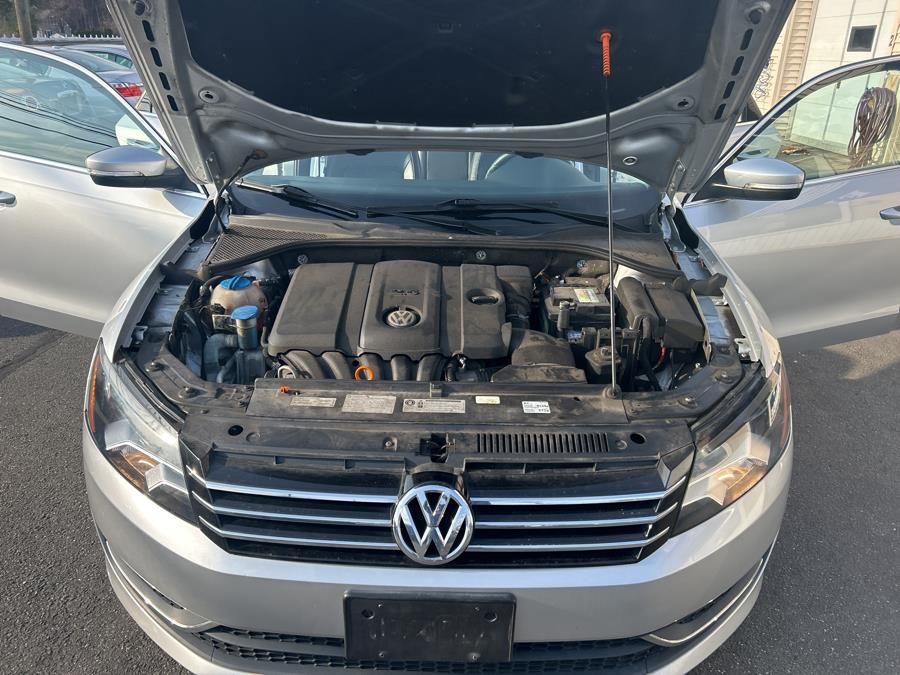 2013 Volkswagen Passat 4dr Sdn 2.5L Auto SE w/Sunroof & Nav PZEV, available for sale in South Windsor , Connecticut | Ful-line Auto LLC. South Windsor , Connecticut 2013 Volkswagen Passat 4dr Sdn 2.5L Auto SE w/Sunroof & Nav PZEV, available for sale in South Windsor , Connecticut | Ful-line Auto LLC. South Windsor , Connecticut
