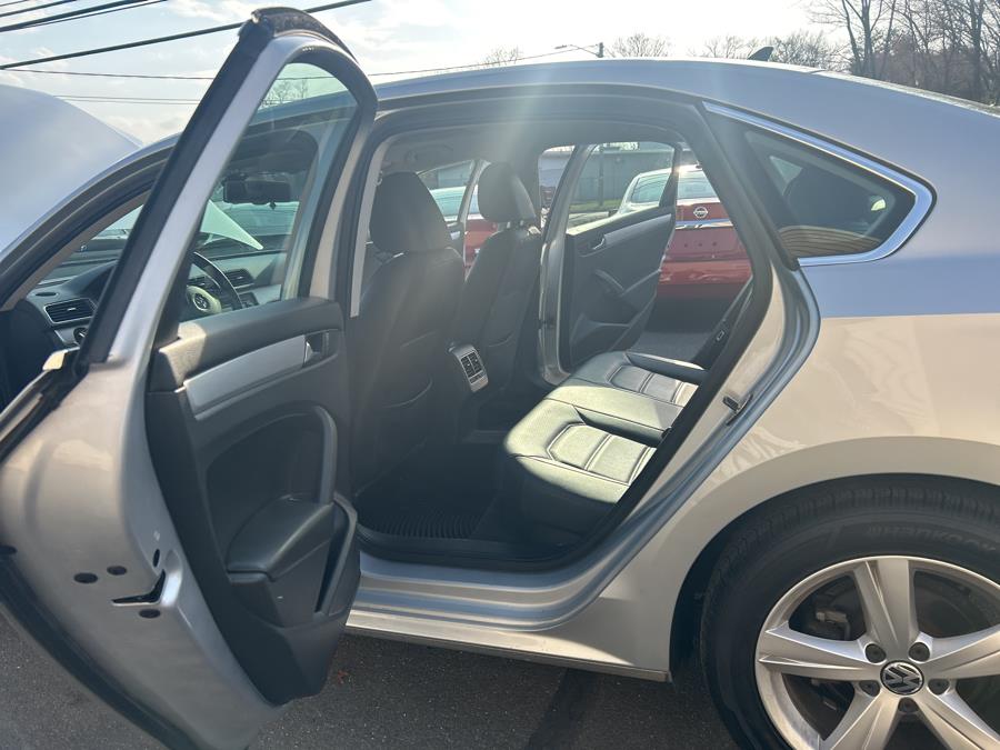 2013 Volkswagen Passat 4dr Sdn 2.5L Auto SE w/Sunroof & Nav PZEV, available for sale in South Windsor , Connecticut | Ful-line Auto LLC. South Windsor , Connecticut 2013 Volkswagen Passat 4dr Sdn 2.5L Auto SE w/Sunroof & Nav PZEV, available for sale in South Windsor , Connecticut | Ful-line Auto LLC. South Windsor , Connecticut