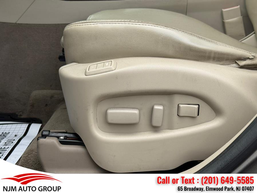 2011 Cadillac SRX FWD 4dr Luxury Collection, available for sale in Elmwood Park, New Jersey | NJM Auto Group. Elmwood Park, New Jersey 2011 Cadillac SRX FWD 4dr Luxury Collection, available for sale in Elmwood Park, New Jersey | NJM Auto Group. Elmwood Park, New Jersey