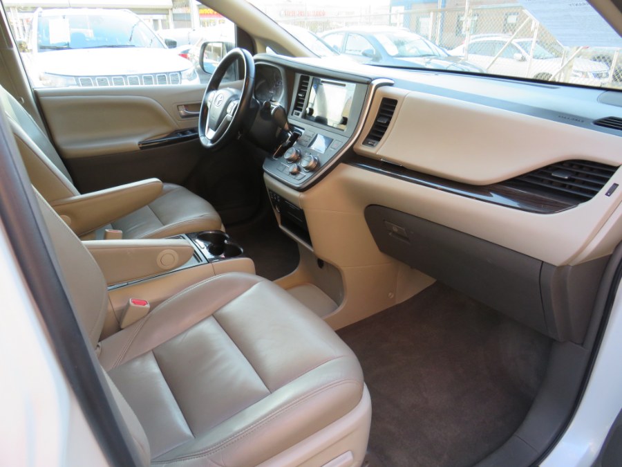 2015 Toyota Sienna XLE Premium 8 Passenger, available for sale in Middle Village, New York | Road Masters II INC. Middle Village, New York 2015 Toyota Sienna XLE Premium 8 Passenger, available for sale in Middle Village, New York | Road Masters II INC. Middle Village, New York