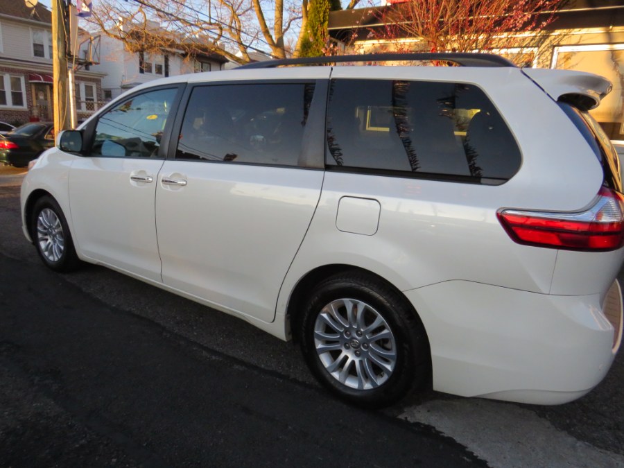 2015 Toyota Sienna XLE Premium 8 Passenger, available for sale in Middle Village, New York | Road Masters II INC. Middle Village, New York 2015 Toyota Sienna XLE Premium 8 Passenger, available for sale in Middle Village, New York | Road Masters II INC. Middle Village, New York