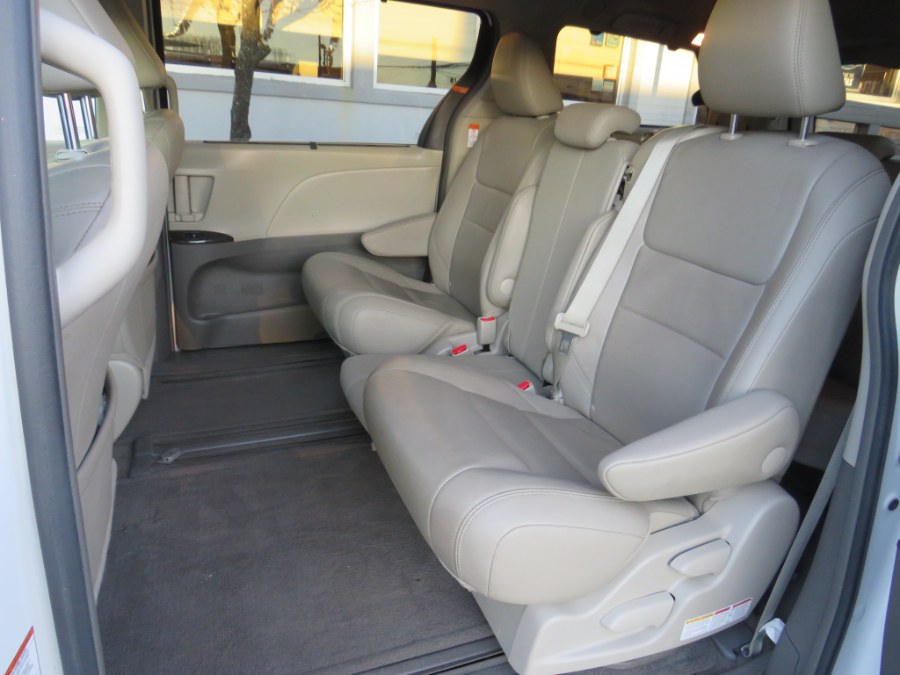 2015 Toyota Sienna XLE Premium 8 Passenger, available for sale in Middle Village, New York | Road Masters II INC. Middle Village, New York 2015 Toyota Sienna XLE Premium 8 Passenger, available for sale in Middle Village, New York | Road Masters II INC. Middle Village, New York