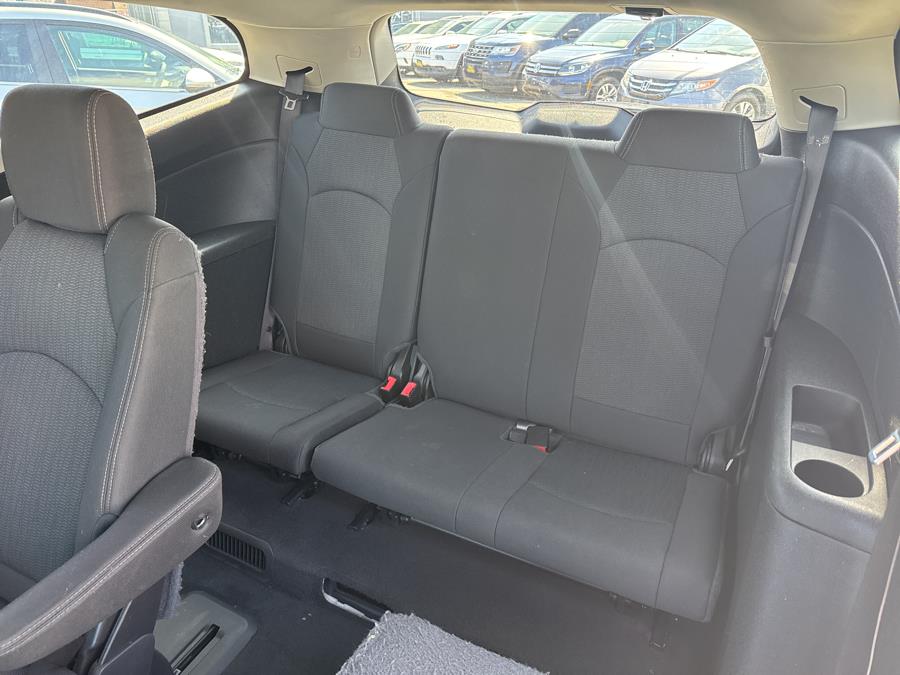 2017 Chevrolet Traverse FWD 4dr LT w/1LT, available for sale in Little Ferry, New Jersey | Victoria Preowned Autos Inc. Little Ferry, New Jersey 2017 Chevrolet Traverse FWD 4dr LT w/1LT, available for sale in Little Ferry, New Jersey | Victoria Preowned Autos Inc. Little Ferry, New Jersey