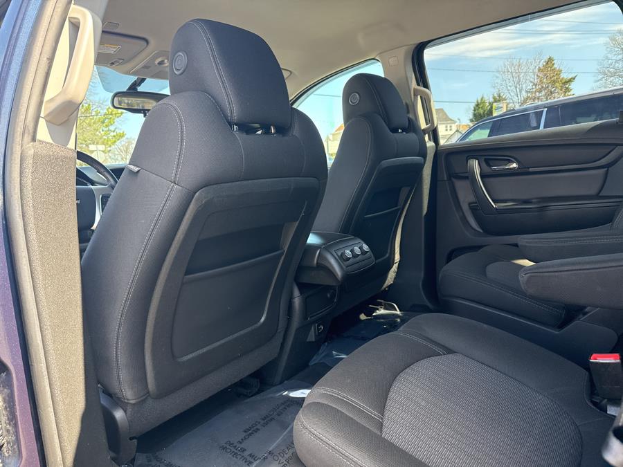 2017 Chevrolet Traverse FWD 4dr LT w/1LT, available for sale in Little Ferry, New Jersey | Victoria Preowned Autos Inc. Little Ferry, New Jersey 2017 Chevrolet Traverse FWD 4dr LT w/1LT, available for sale in Little Ferry, New Jersey | Victoria Preowned Autos Inc. Little Ferry, New Jersey