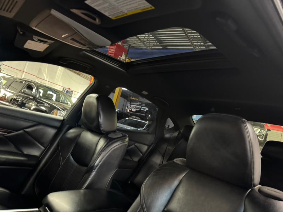 2016 INFINITI Q70 4dr Sdn V6 AWD, available for sale in West Babylon , New York | MP Motors Inc. West Babylon , New York 2016 INFINITI Q70 4dr Sdn V6 AWD, available for sale in West Babylon , New York | MP Motors Inc. West Babylon , New York