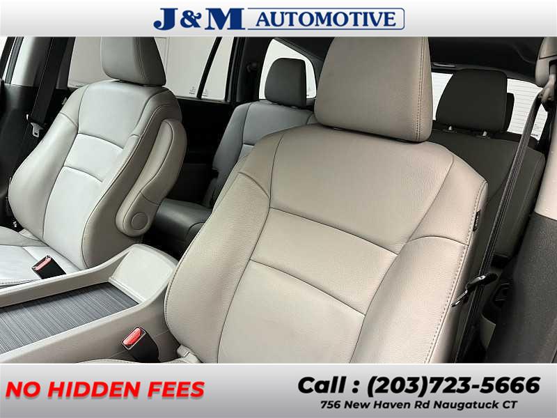 2021 Honda Pilot EX-L, available for sale in Naugatuck, Connecticut | J&M Automotive Sls&Svc LLC. Naugatuck, Connecticut 2021 Honda Pilot EX-L, available for sale in Naugatuck, Connecticut | J&M Automotive Sls&Svc LLC. Naugatuck, Connecticut