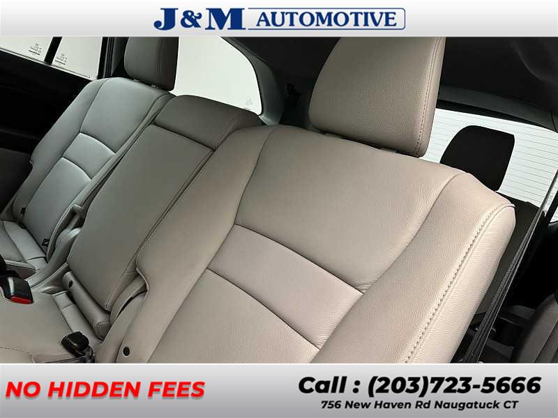 2021 Honda Pilot EX-L, available for sale in Naugatuck, Connecticut | J&M Automotive Sls&Svc LLC. Naugatuck, Connecticut 2021 Honda Pilot EX-L, available for sale in Naugatuck, Connecticut | J&M Automotive Sls&Svc LLC. Naugatuck, Connecticut