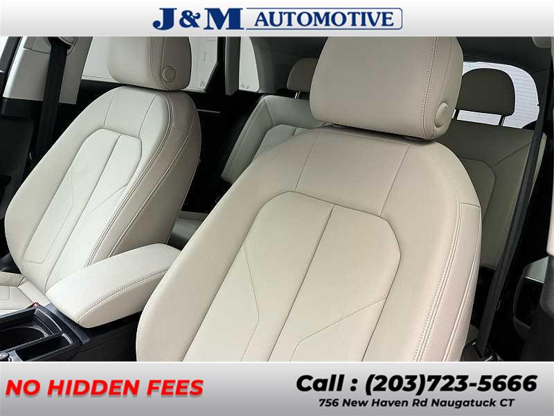 2020 Audi Q3 Premium, available for sale in Naugatuck, Connecticut | J&M Automotive Sls&Svc LLC. Naugatuck, Connecticut 2020 Audi Q3 Premium, available for sale in Naugatuck, Connecticut | J&M Automotive Sls&Svc LLC. Naugatuck, Connecticut