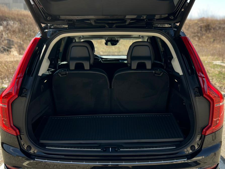 2019 Volvo XC90 T6 AWD Momentum, available for sale in Paterson, New Jersey | Speedway Motors LLC. Paterson, New Jersey 2019 Volvo XC90 T6 AWD Momentum, available for sale in Paterson, New Jersey | Speedway Motors LLC. Paterson, New Jersey