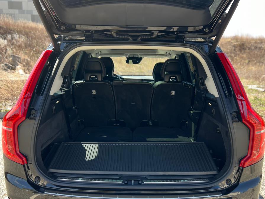 2019 Volvo XC90 T6 AWD Momentum, available for sale in Paterson, New Jersey | Speedway Motors LLC. Paterson, New Jersey 2019 Volvo XC90 T6 AWD Momentum, available for sale in Paterson, New Jersey | Speedway Motors LLC. Paterson, New Jersey