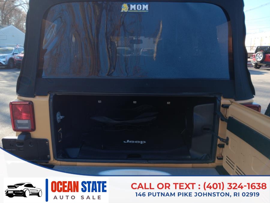 2014 Jeep Wrangler Unlimited 4WD 4dr Sahara, available for sale in Johnston, Rhode Island | Ocean State Auto Sales. Johnston, Rhode Island 2014 Jeep Wrangler Unlimited 4WD 4dr Sahara, available for sale in Johnston, Rhode Island | Ocean State Auto Sales. Johnston, Rhode Island