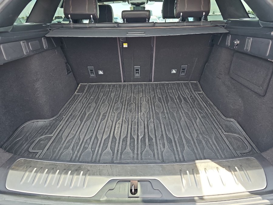 2020 Land Rover Range Rover Velar P340 R-Dynamic S, available for sale in Brooklyn, New York | Top Line Auto Inc.. Brooklyn, New York 2020 Land Rover Range Rover Velar P340 R-Dynamic S, available for sale in Brooklyn, New York | Top Line Auto Inc.. Brooklyn, New York
