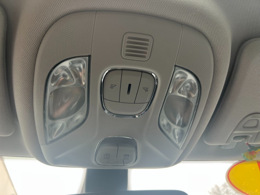 2017 Jeep Compass Latitude 4x4, available for sale in Bristol, Connecticut | Bristol Auto Center LLC. Bristol, Connecticut 2017 Jeep Compass Latitude 4x4, available for sale in Bristol, Connecticut | Bristol Auto Center LLC. Bristol, Connecticut
